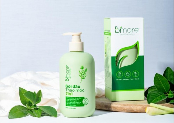 Đừng để thời tiết 40 độ làm bạn rụng nhiều tóc hơn